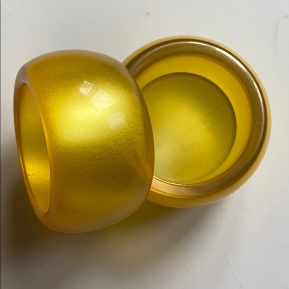 Set of 4 Linen Napkins & Napkin Rings - Picture 14 of 16